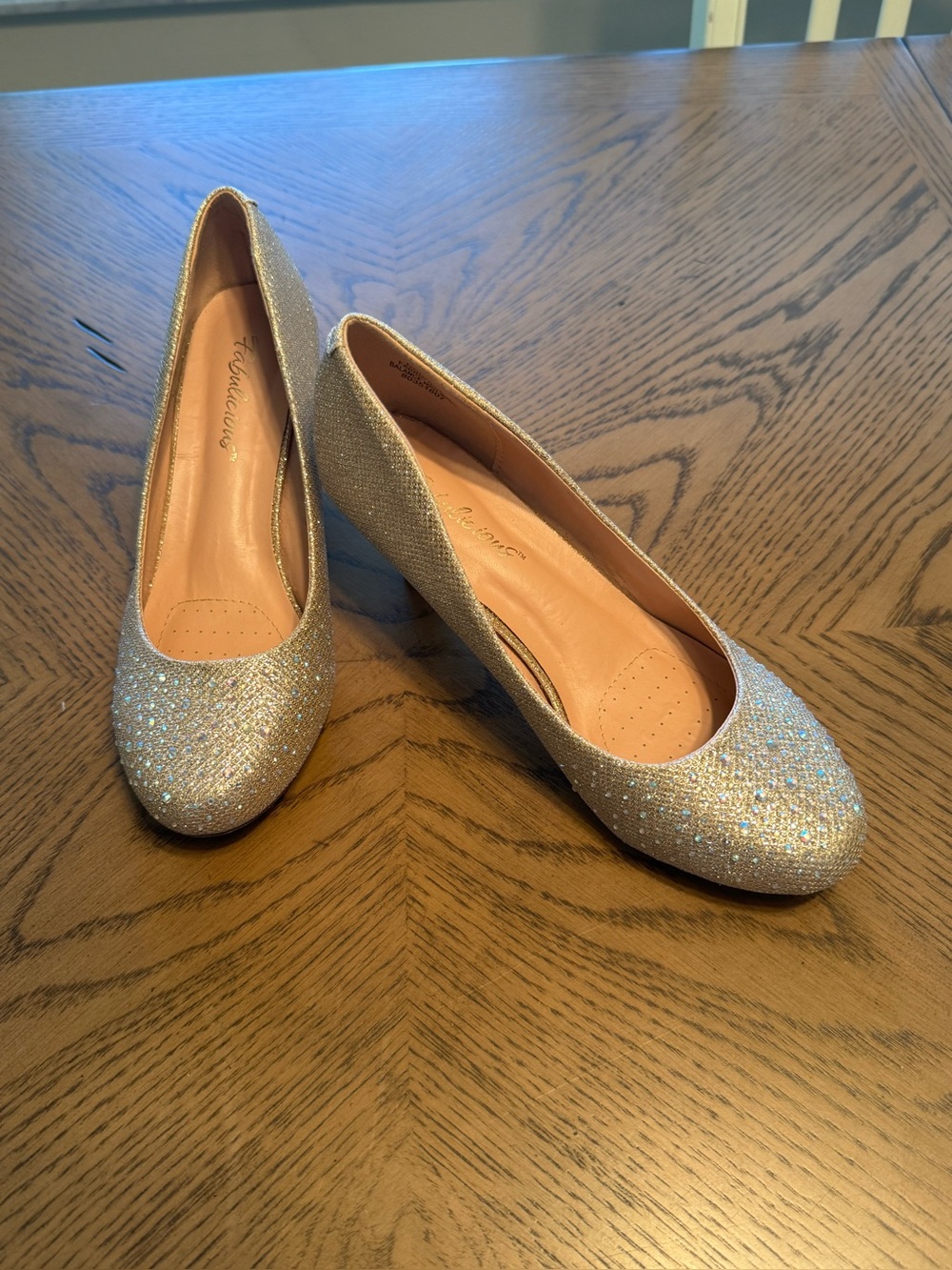 Refresh Women's Gold Glitter Heels with Pink Insole - Picture 6 of 9